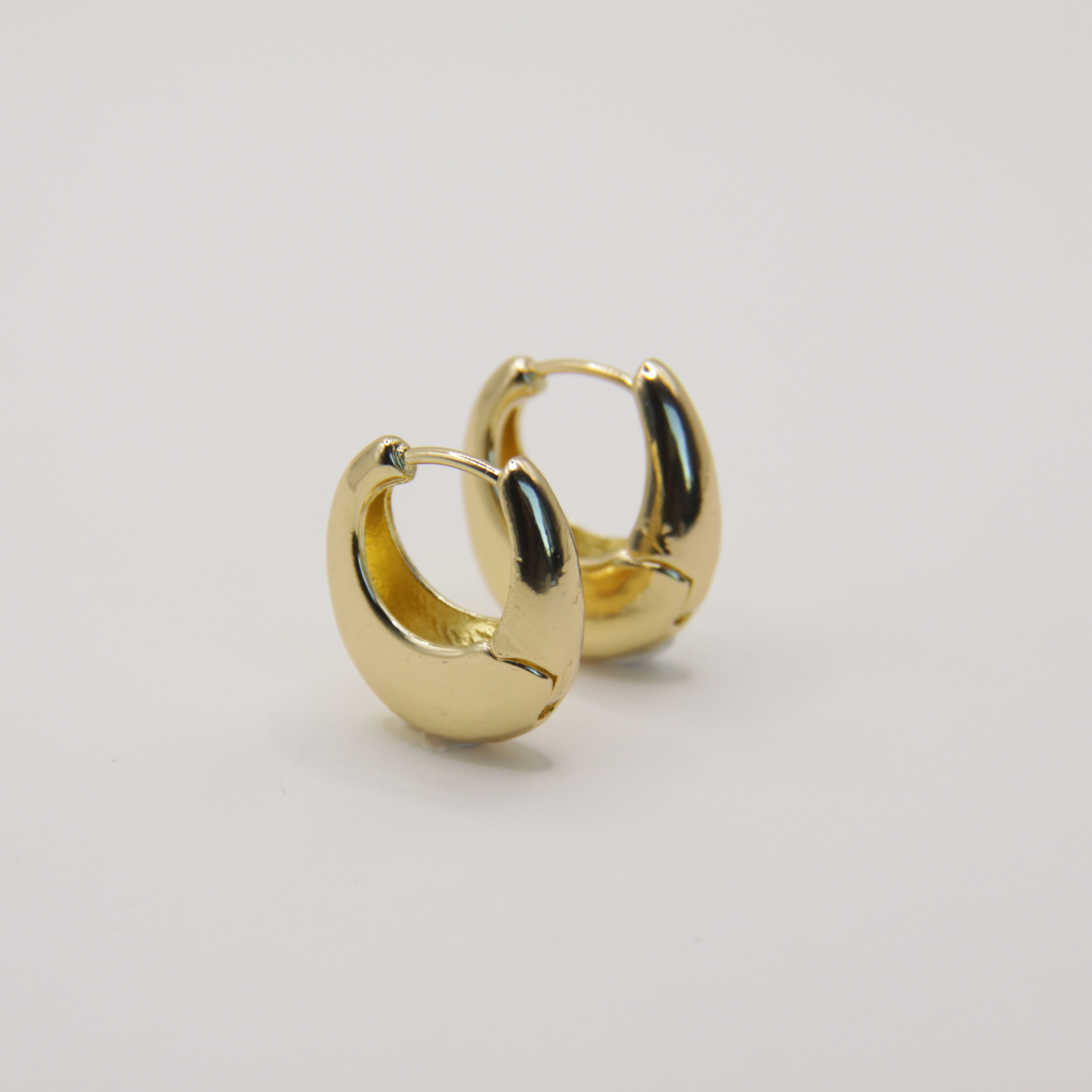 18k Gold plated small oval oorbellen