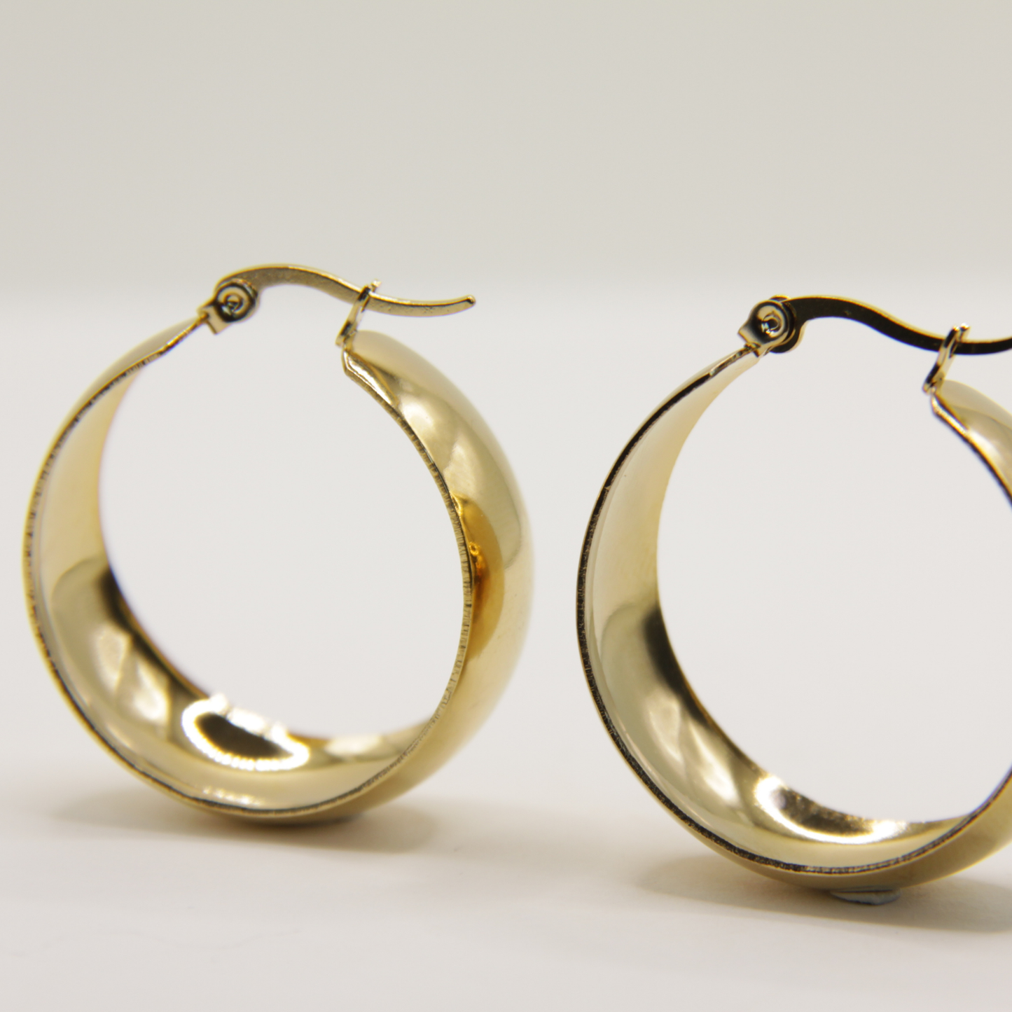 18k Gold plated chunky oval hoops