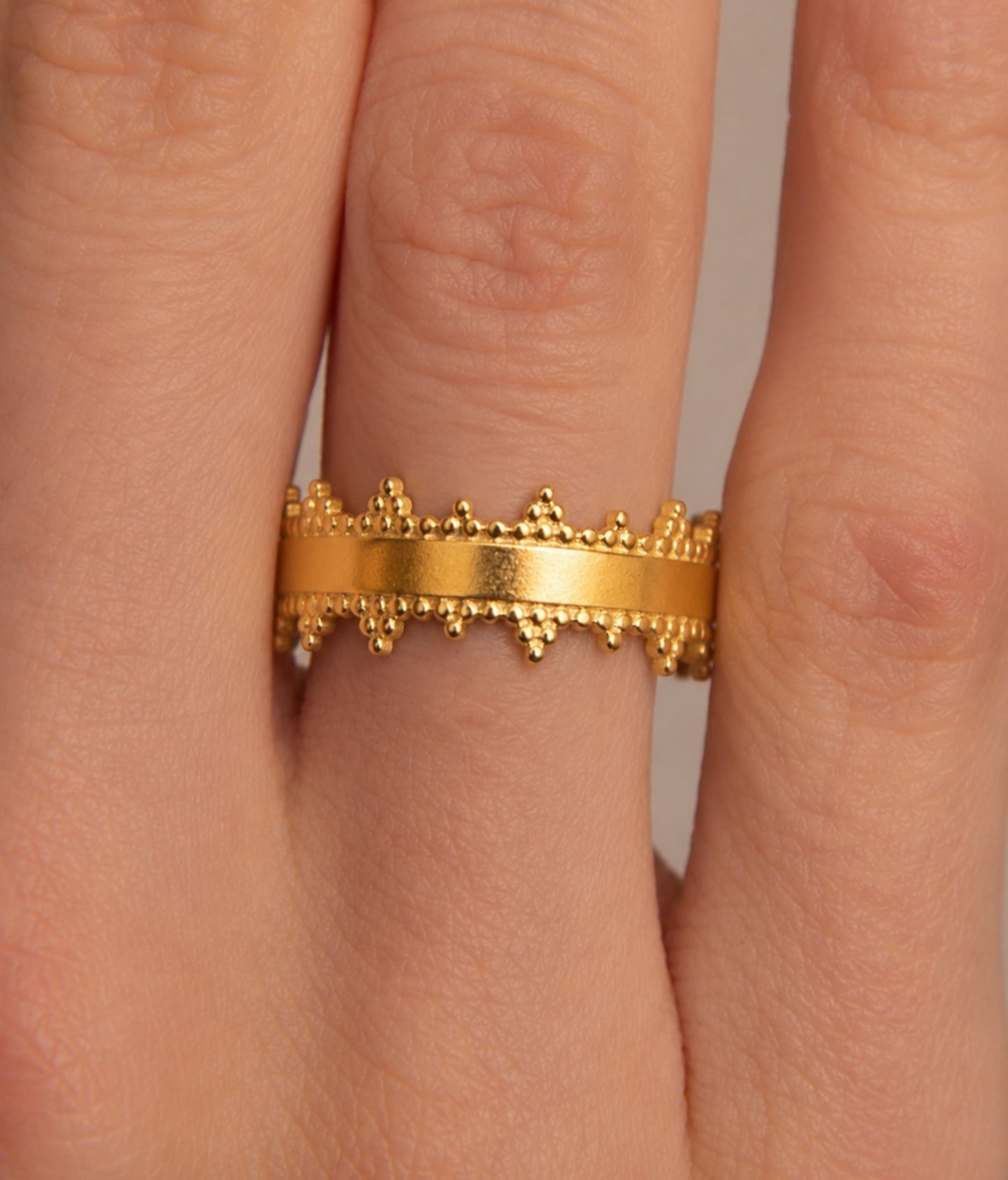18k Gold plated queen ring