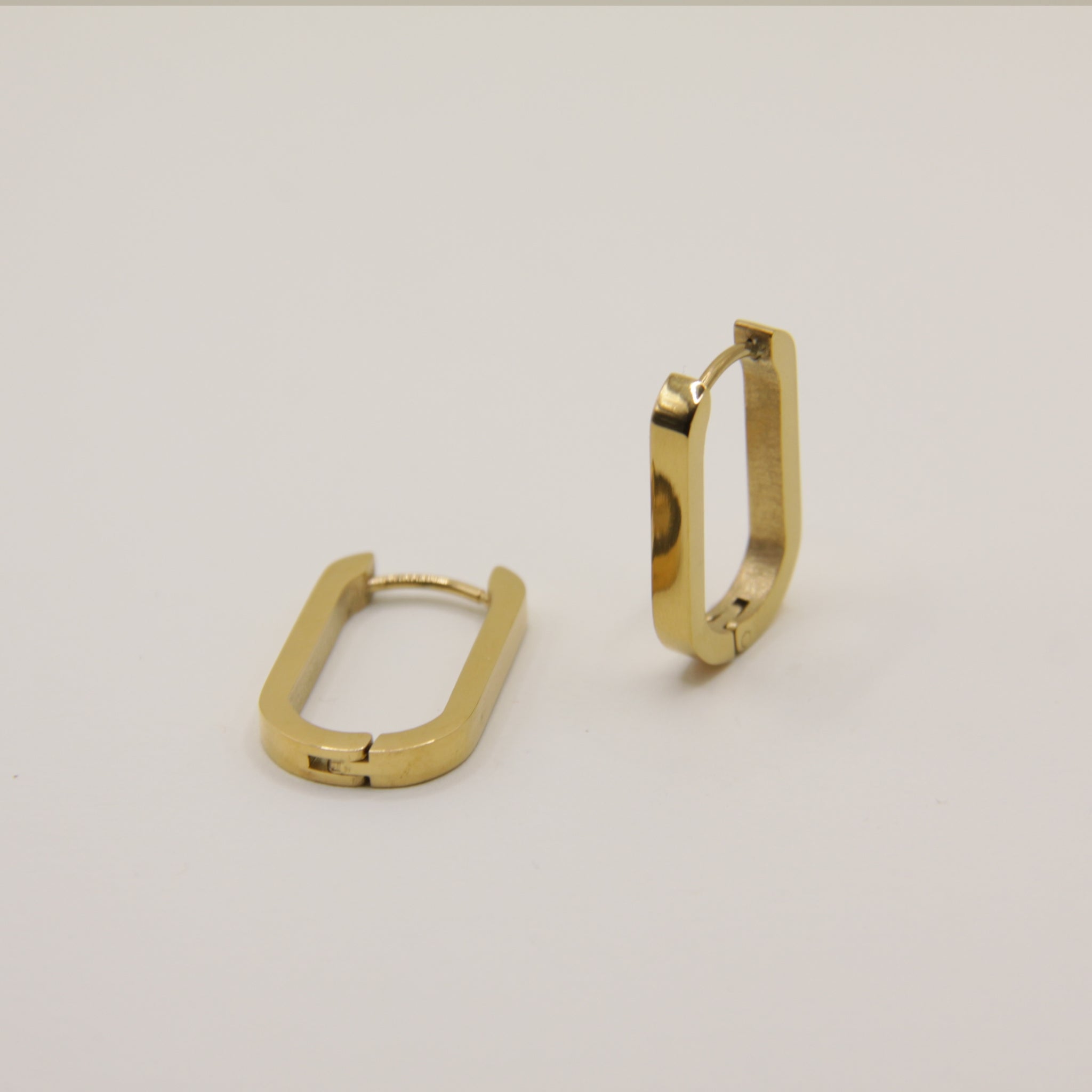 18k Gold plated ovale oorbellen