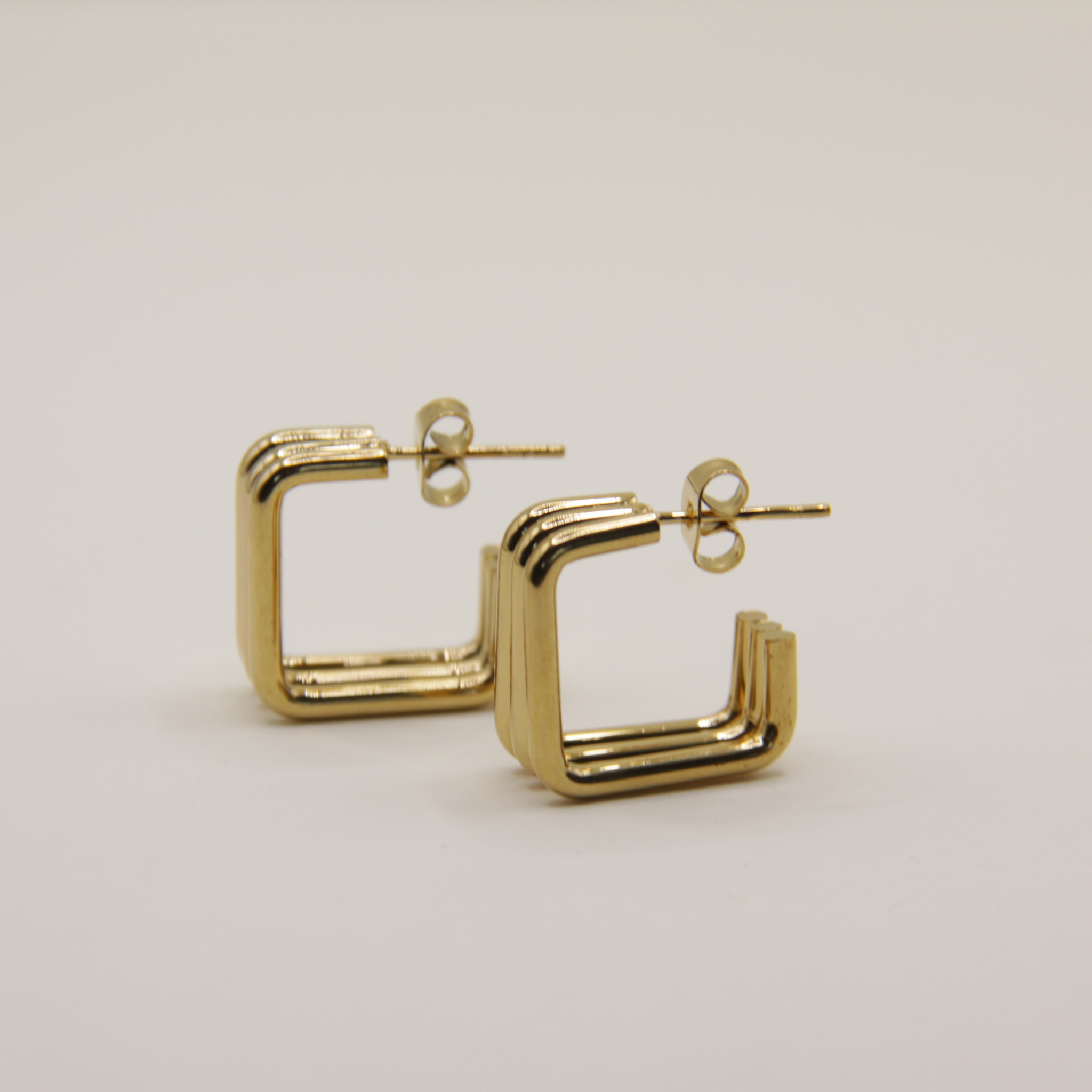 18k Gold plated triple square oorbellen