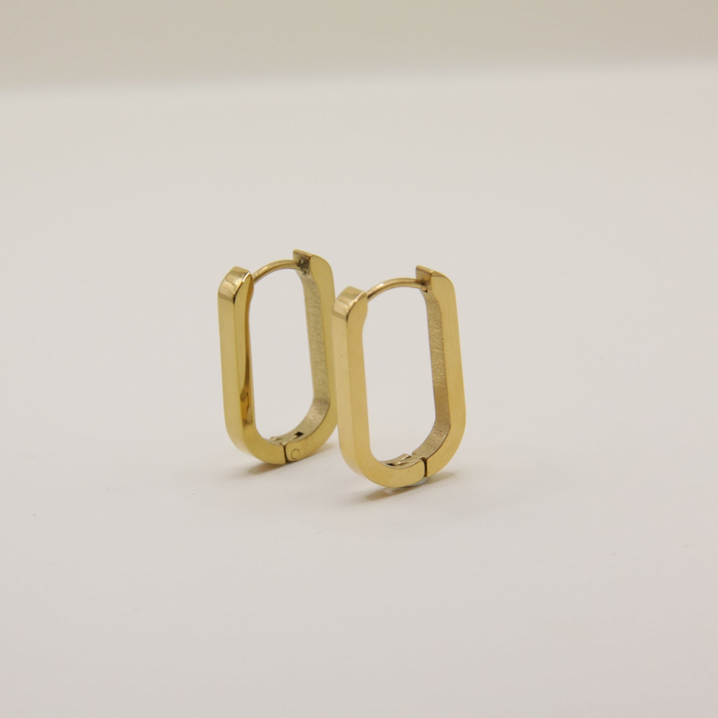 18k Gold plated oval earrings