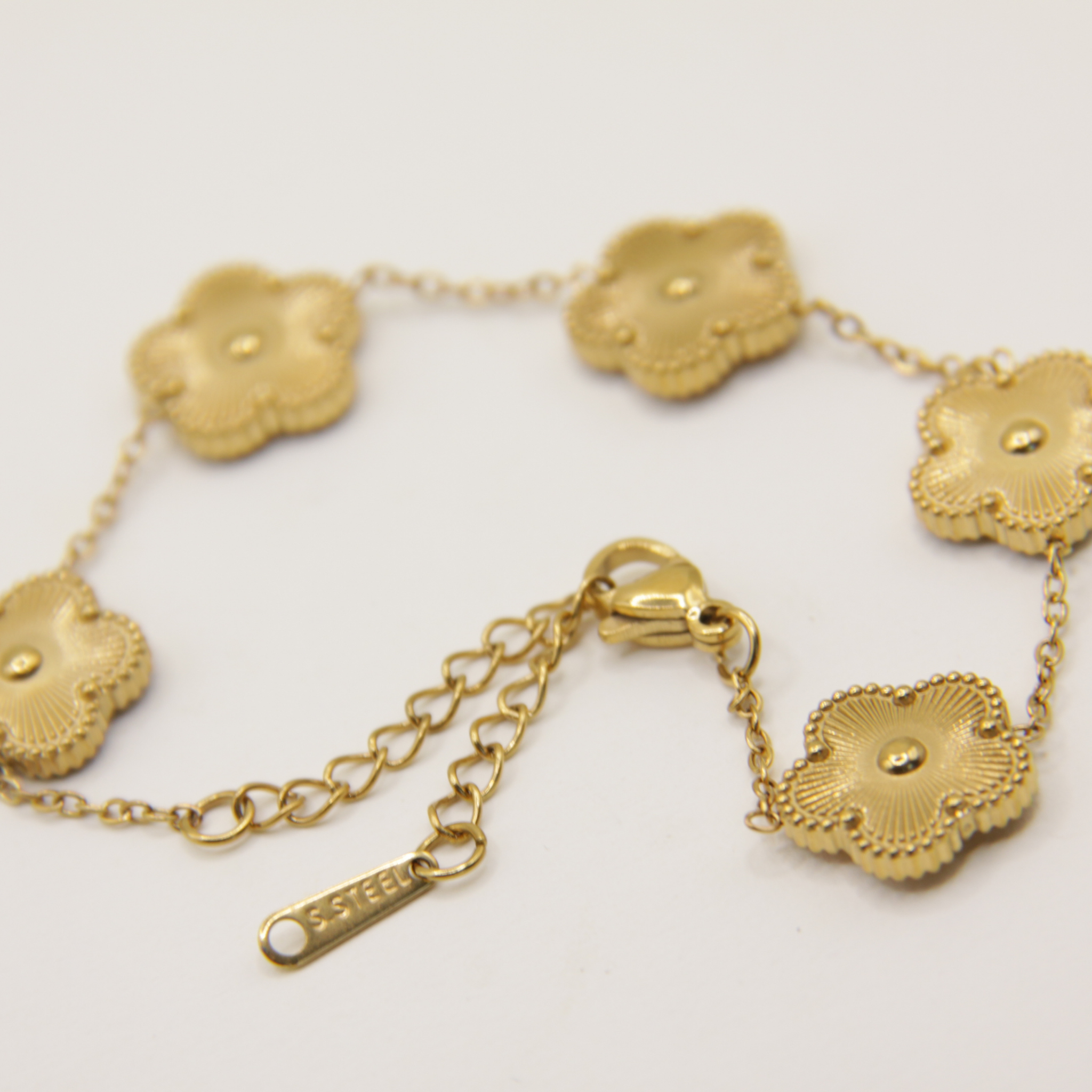 18k Gold plated flower bracelet