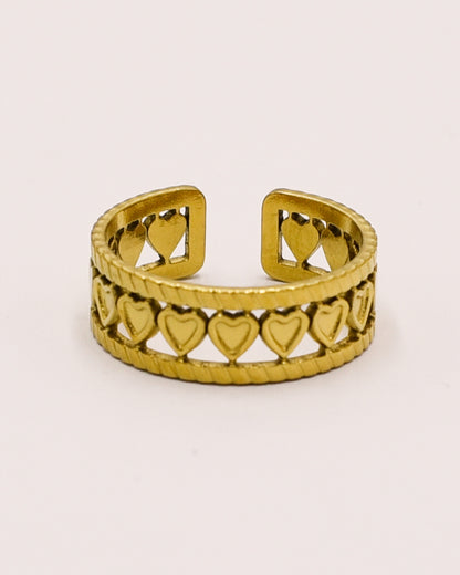 18k Gold plated heartline ring