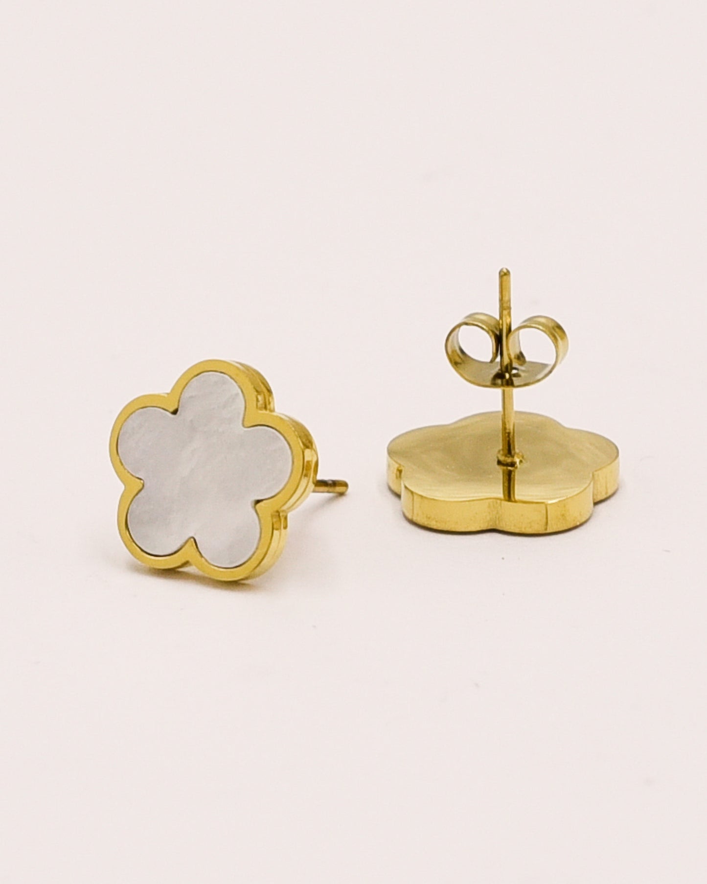 18k Gold plated pearly earrings