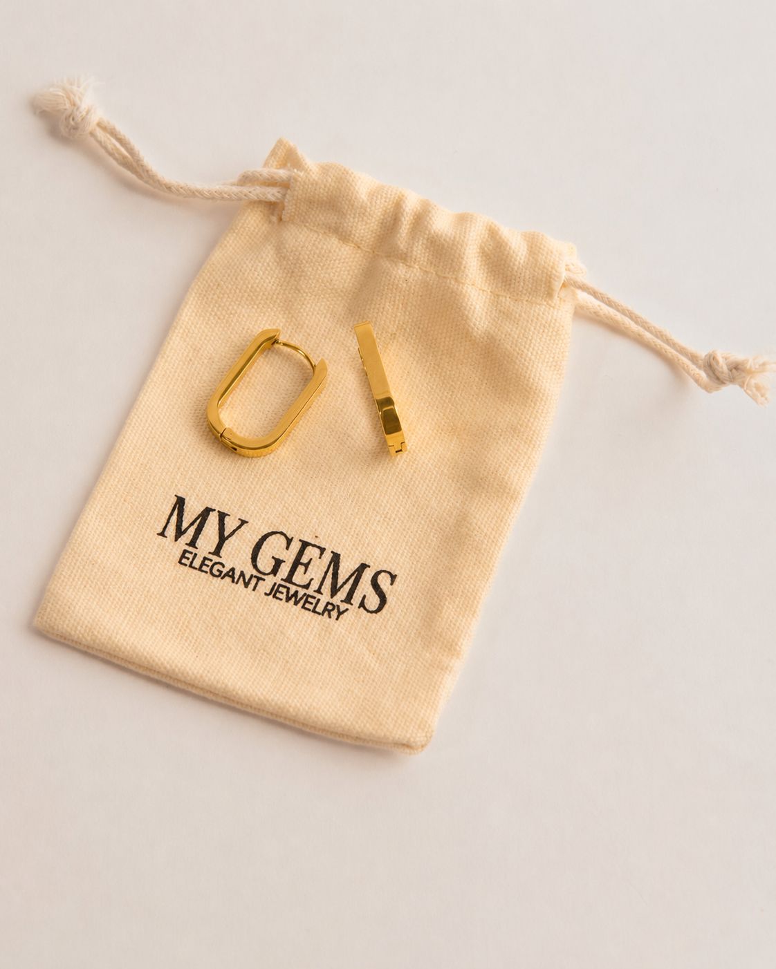 18k Gold plated oval earrings